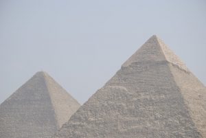 Lee más sobre el artículo Pirámides de Giza: cómo visitarlas, qué ver y consejos para tu viaje a Egipto