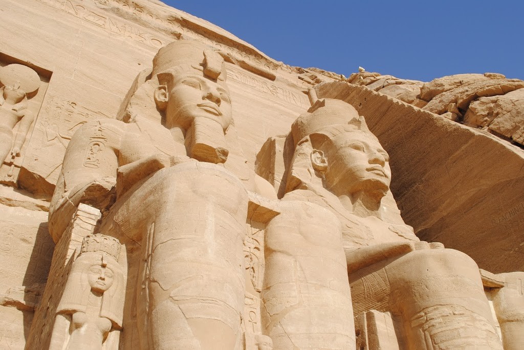 Personificación de Ramsés II, templo de Abu Simbel