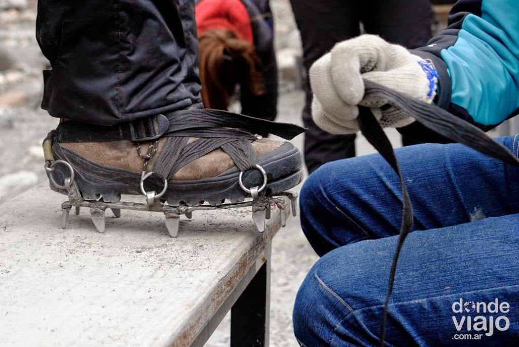 Crampones para caminar sobre hielo