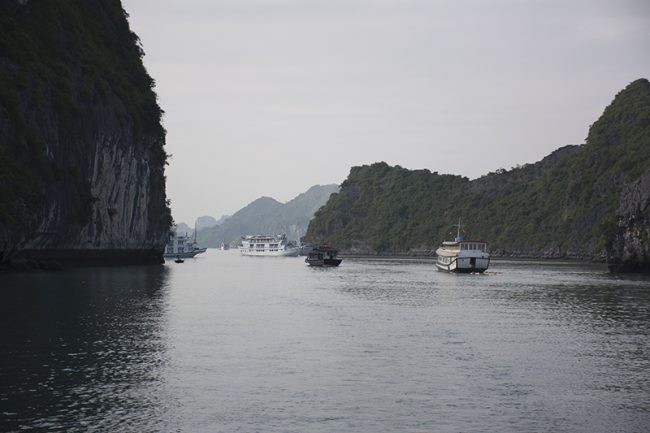 Navegación por Halong Bay