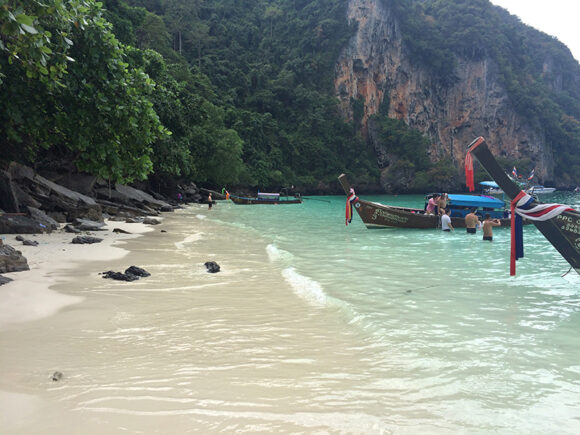 Playa de Monkey Beach en Ko Phi Phi