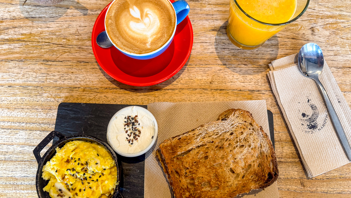 Casa Hulpe Café, en Madryn