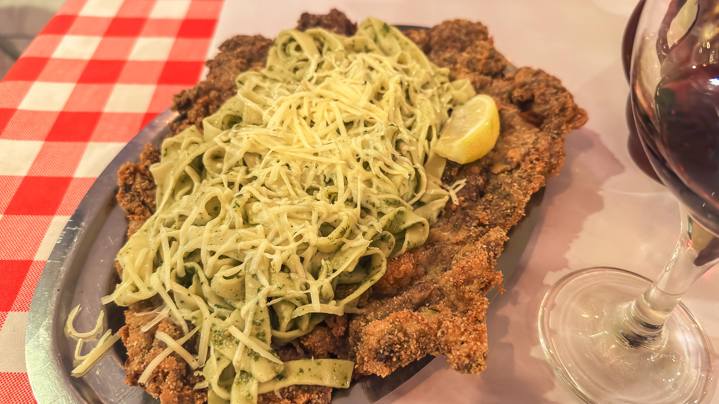 Tito y Tano, bodegón italiano en Madryn