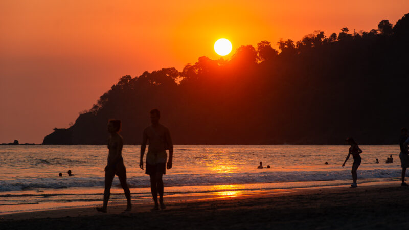 Atardecer en Manuel Antonio