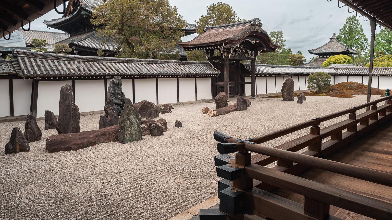 Interior del templo Tofuku-ji en Kioto, Japón