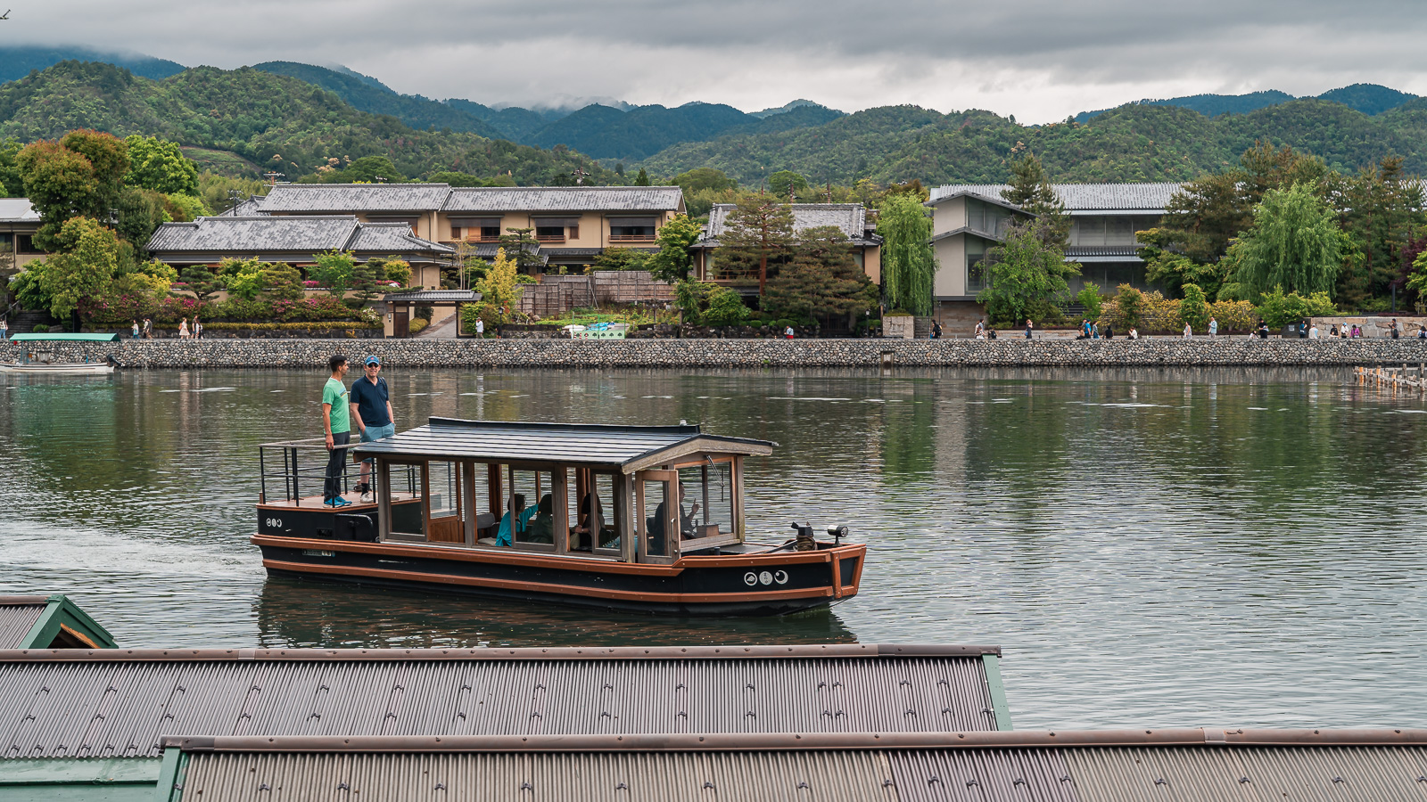 Paisaje del río Katsura y Arashiyama en Kioto, Japón