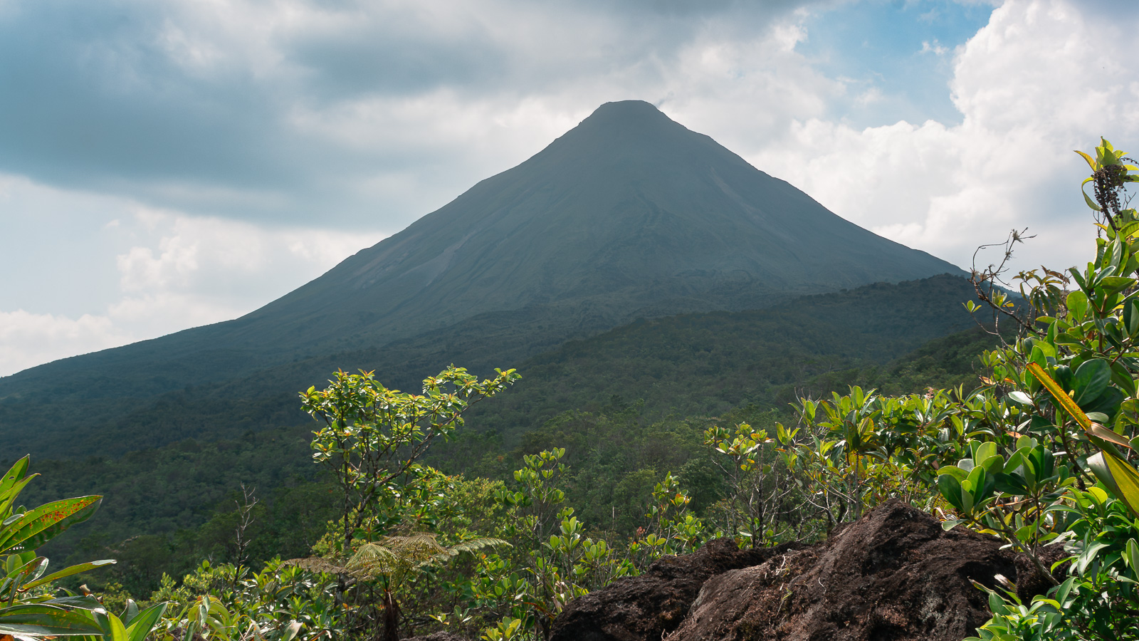 Volcán Arenal, en la Fortuna, Costa Rica