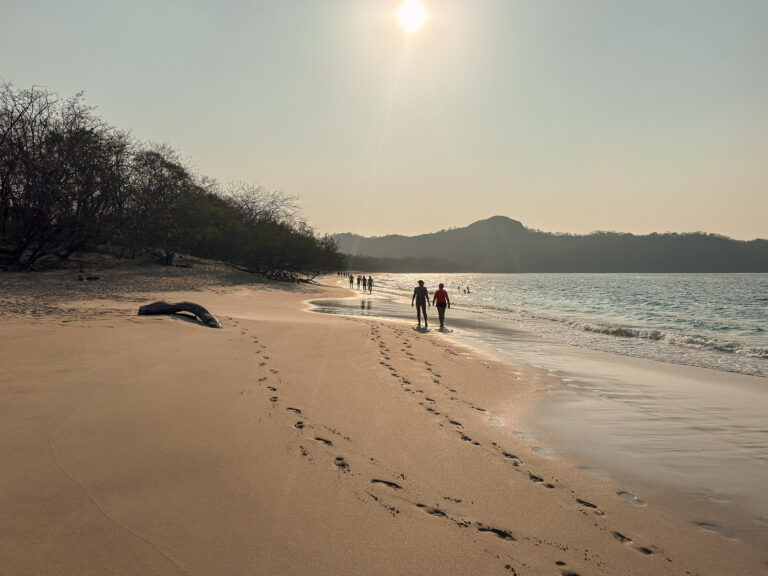 Lee más sobre el artículo Tamarindo, Costa Rica: surf, buceo y una parada práctica en Guanacaste